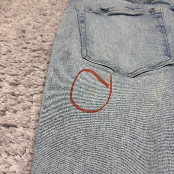 Vervet Jeans Womens 26 Mom Jean Light Wash Distressed Holes Casual Denim High - Picture 5 of 6